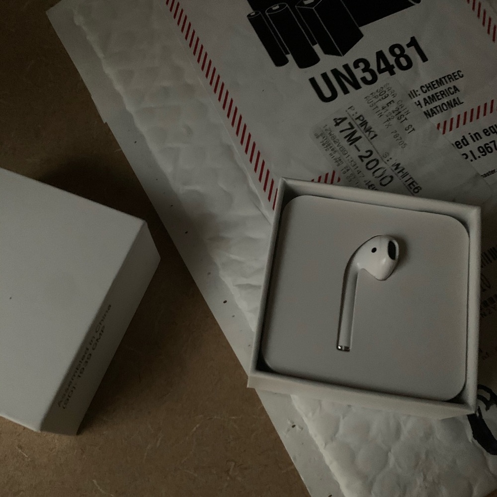 FIRST Gen - RIGHT AirPod